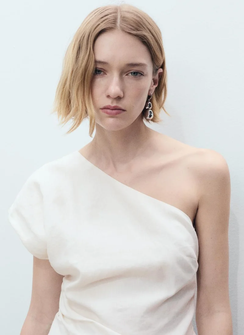 مانجو بلوزة كتان غير متماثلة كاجوال